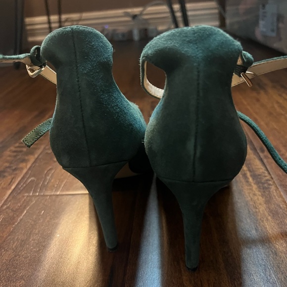 Nine West Hannley Mary Jane Strappy Pump size 8 double strap 3.3” green - Picture 4 of 8